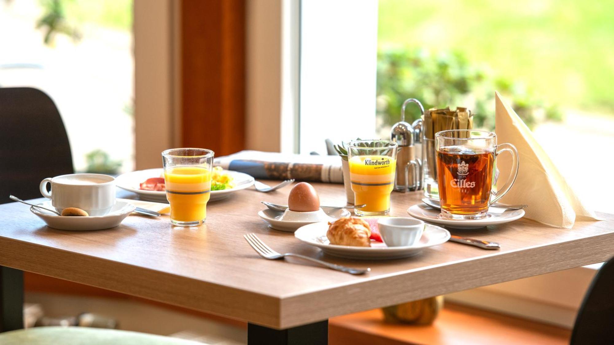 Landhotel Zur Eiche Букстехуде Экстерьер фото