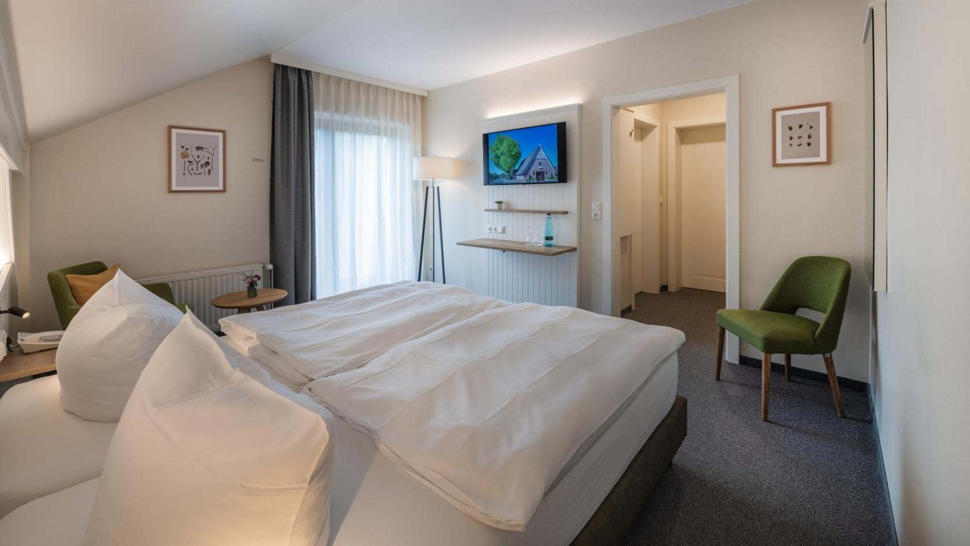 Landhotel Zur Eiche Букстехуде Экстерьер фото