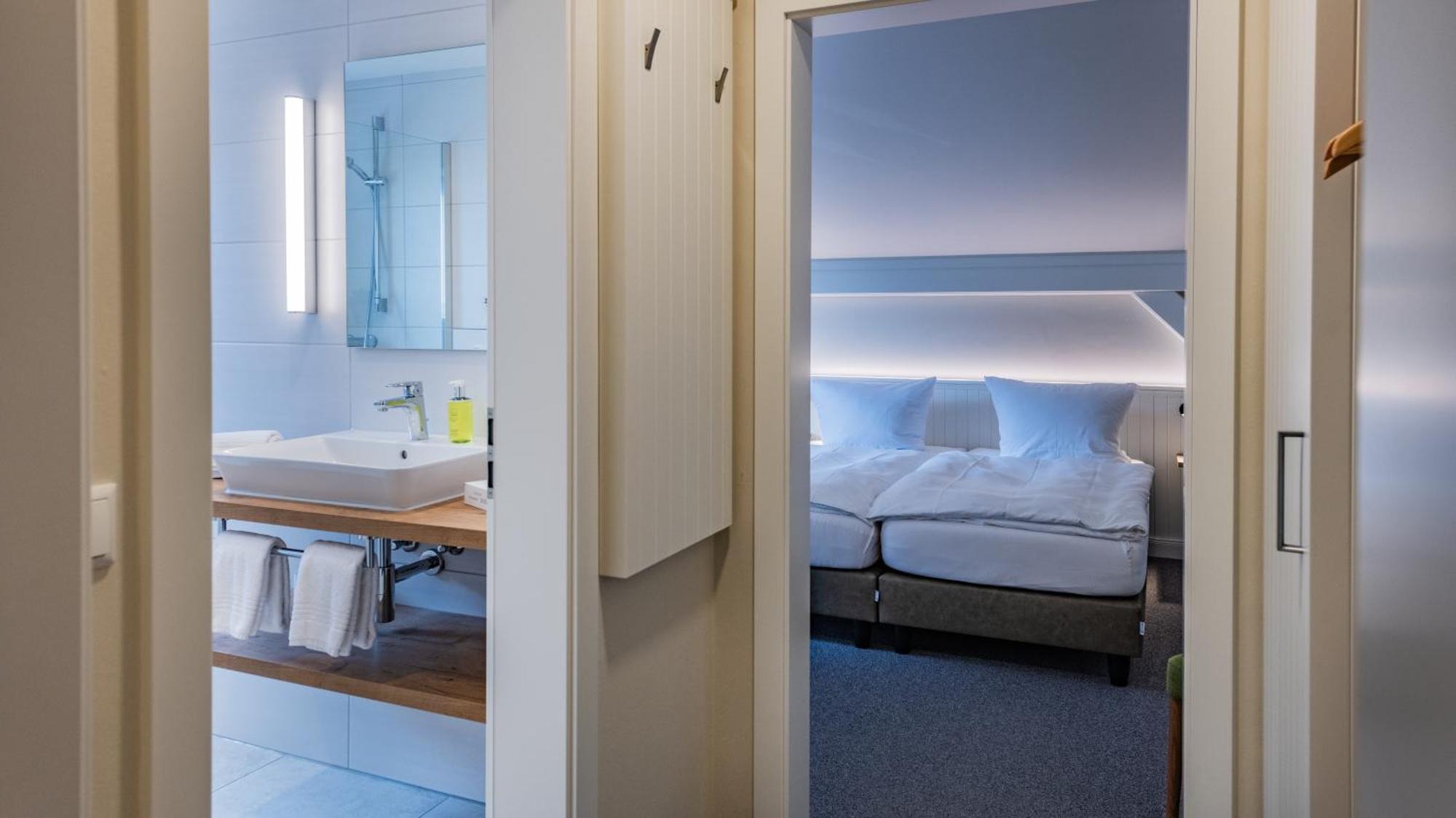 Landhotel Zur Eiche Букстехуде Экстерьер фото