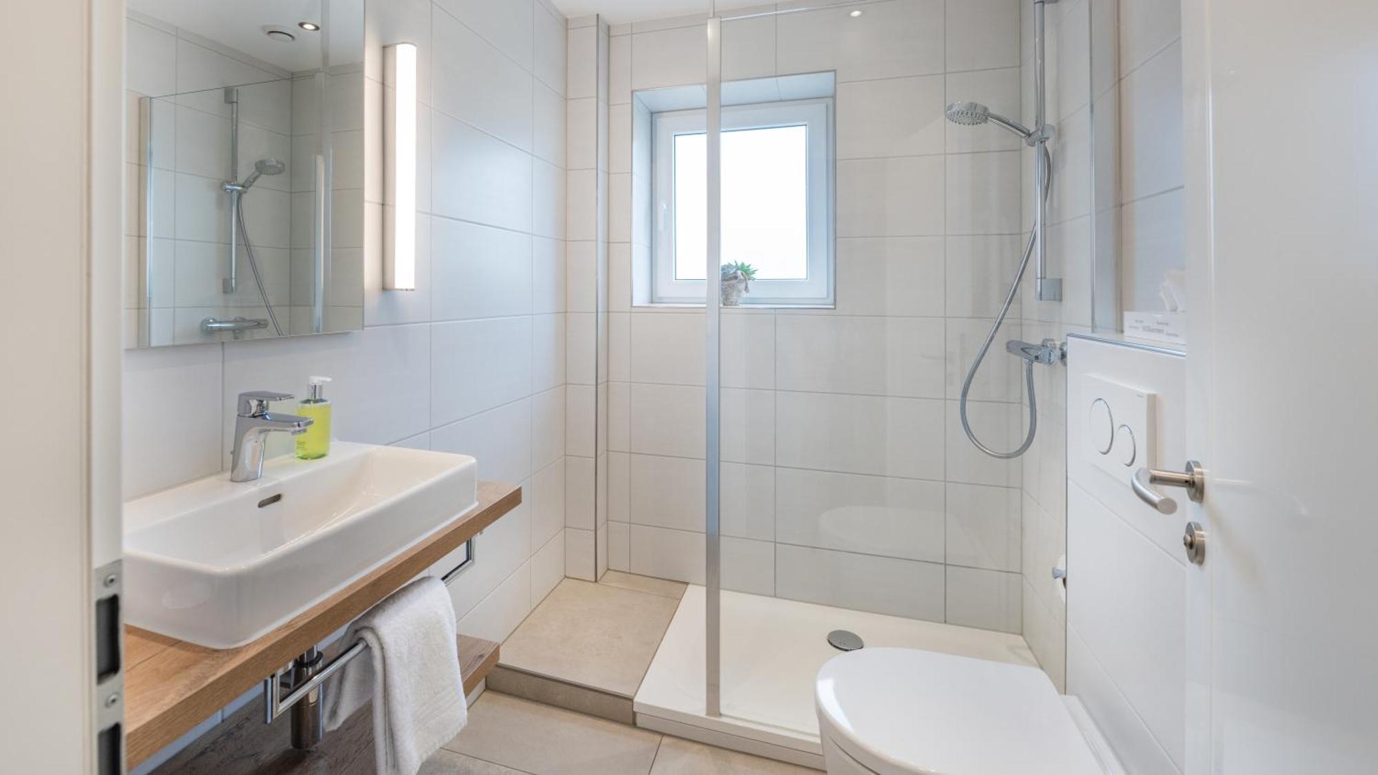 Landhotel Zur Eiche Букстехуде Экстерьер фото